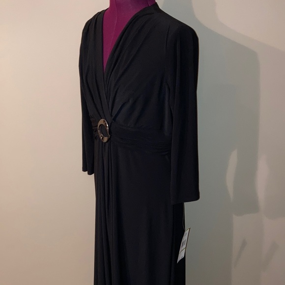 Jones Wear Dresses & Skirts - Women’s black dress
